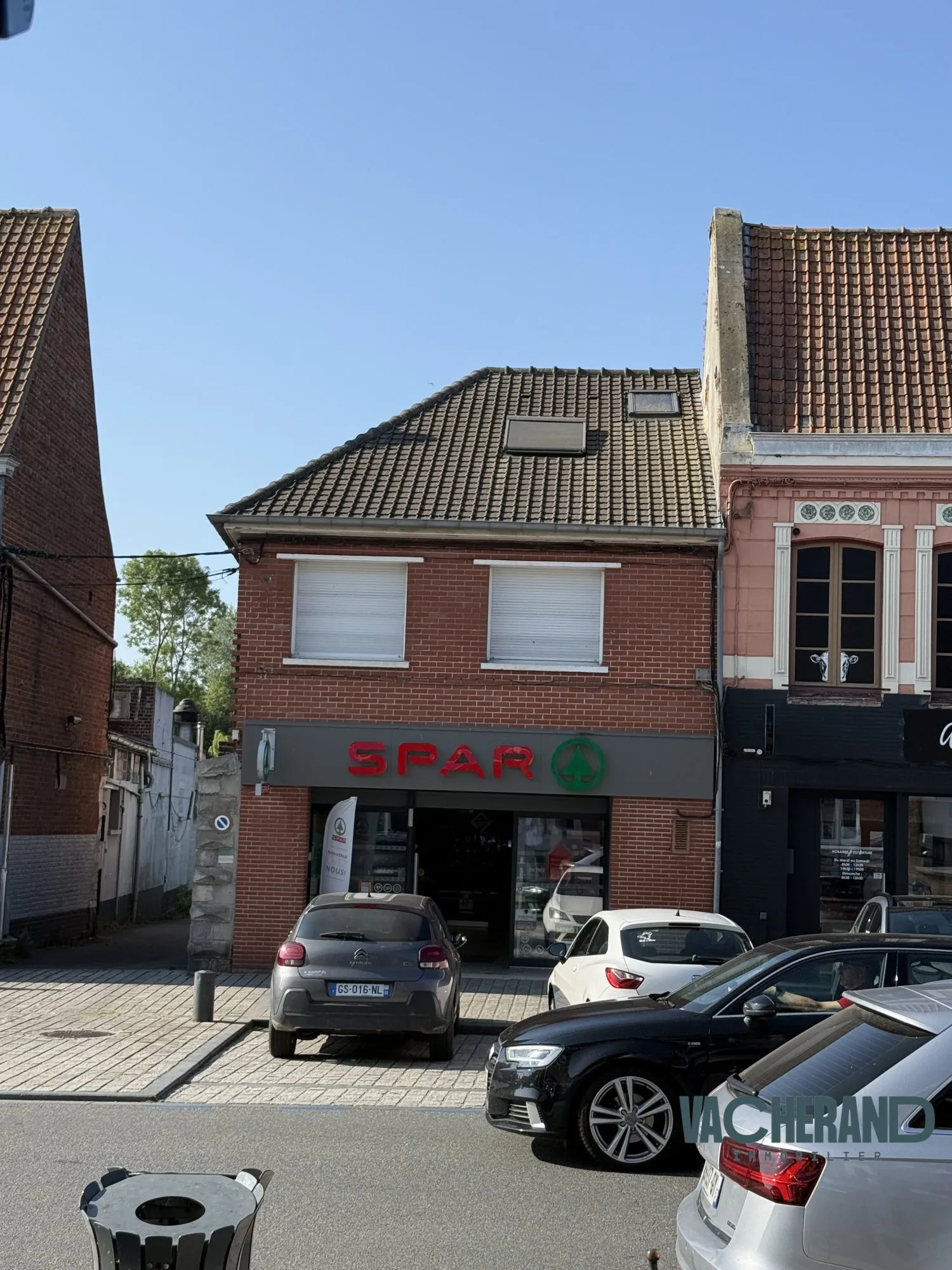 Appartement T3 Duplex avec Grand Place à Steenvoorde - Opportunité Unique 