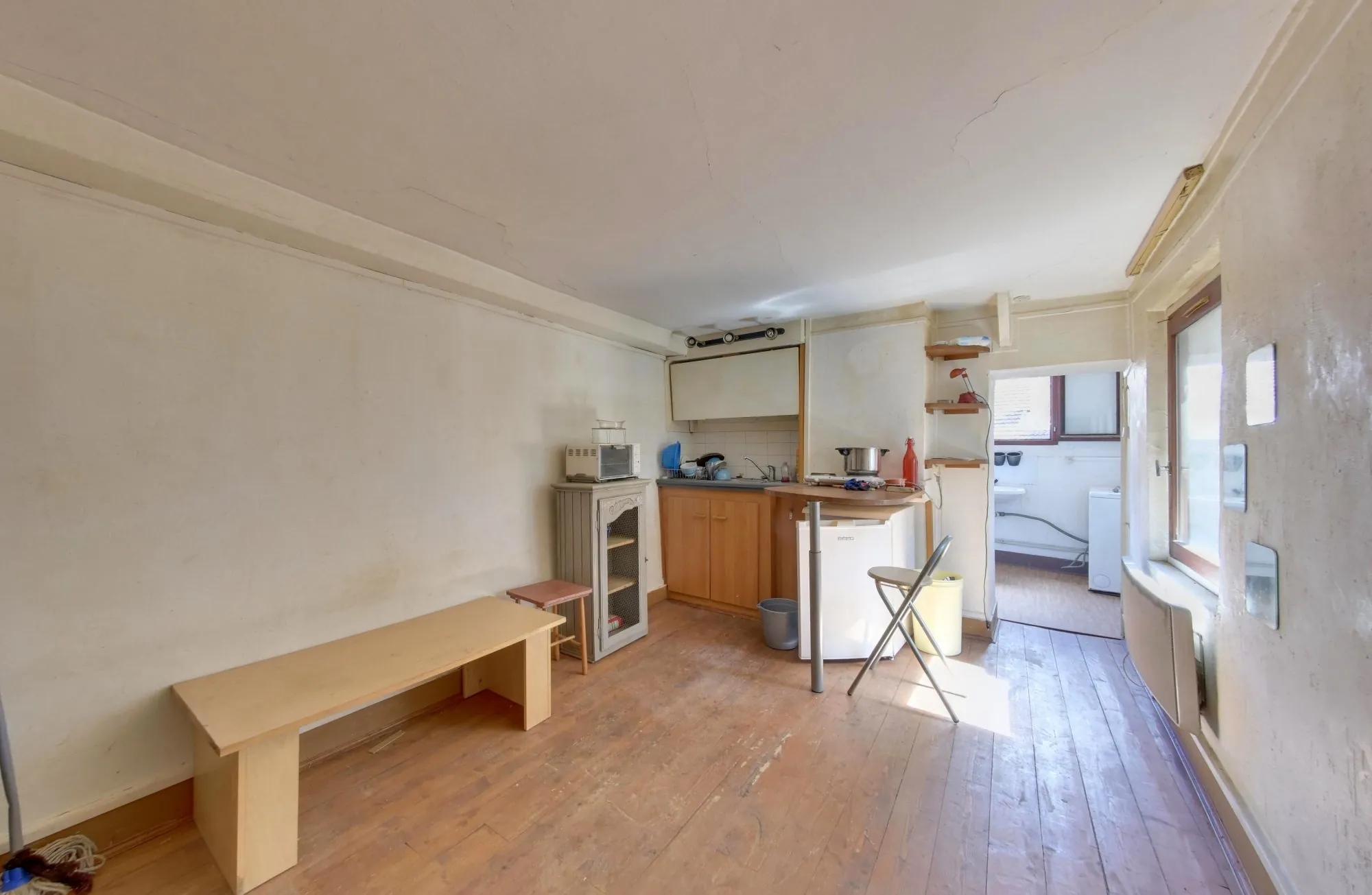 Studio à rénover au centre de Grenoble avec fort potentiel 