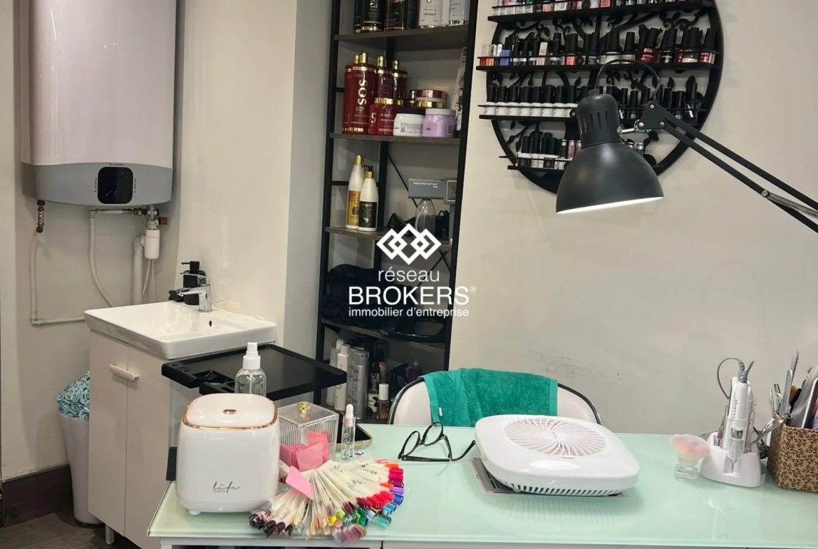 Institut de beauté et salon de coiffure à vendre à Nice, emplacement privilégié dans le Carré d'Or 