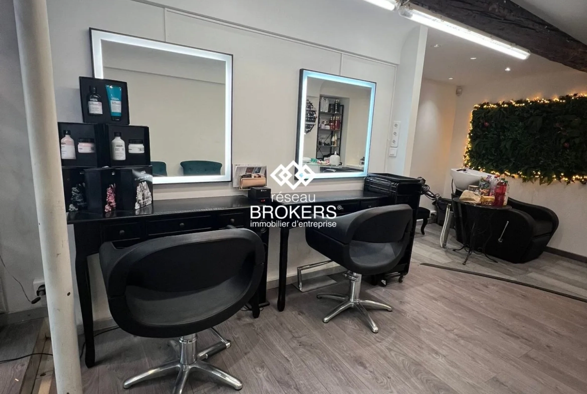 Institut de beauté et salon de coiffure à vendre à Nice, emplacement privilégié dans le Carré d'Or 