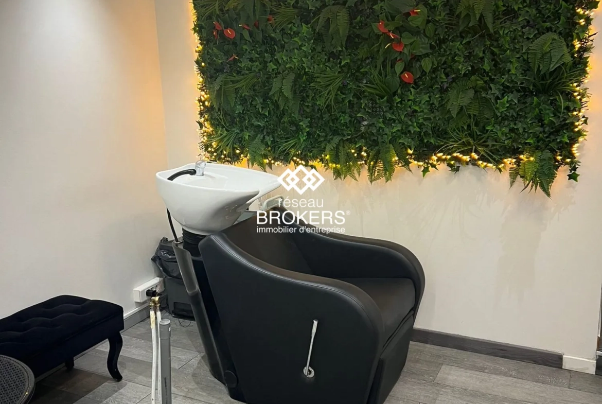 Institut de beauté et salon de coiffure à vendre à Nice, emplacement privilégié dans le Carré d'Or 