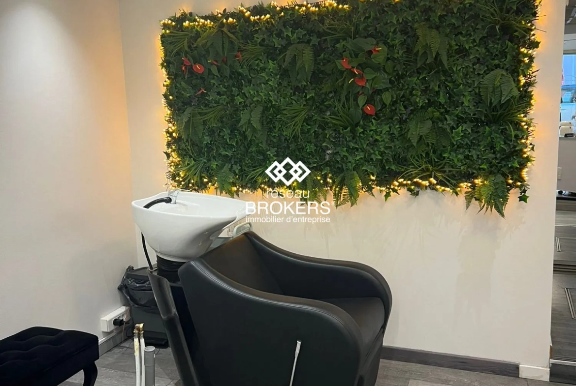 Institut de beauté et salon de coiffure à vendre à Nice, emplacement privilégié dans le Carré d'Or 