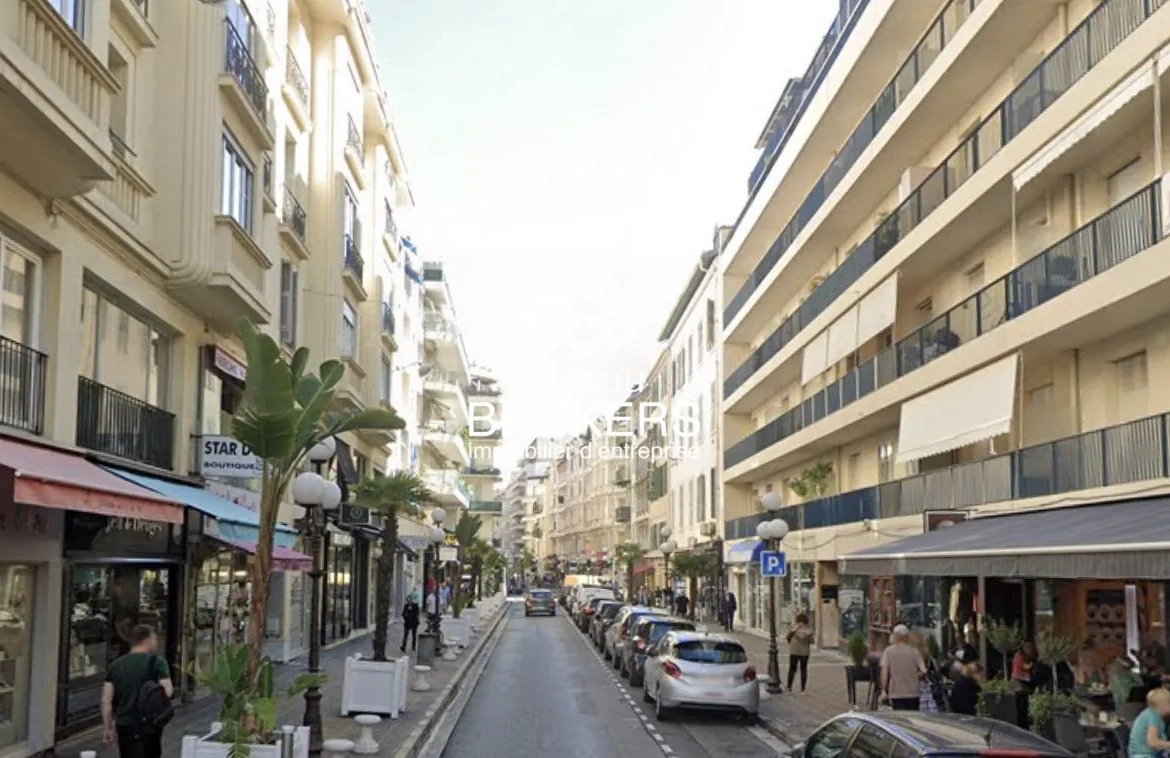 Institut de beauté et salon de coiffure à vendre à Nice, emplacement privilégié dans le Carré d'Or 