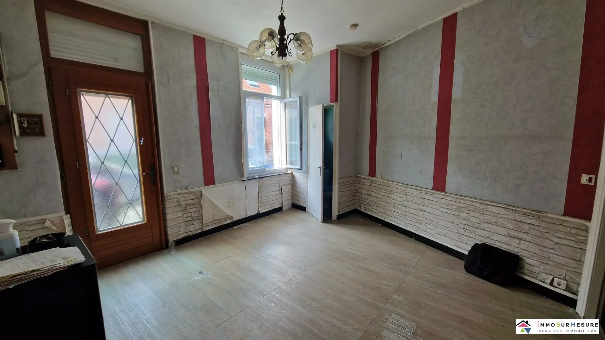 Maison de ville à rénover avec cour et dépendances à Frévent 