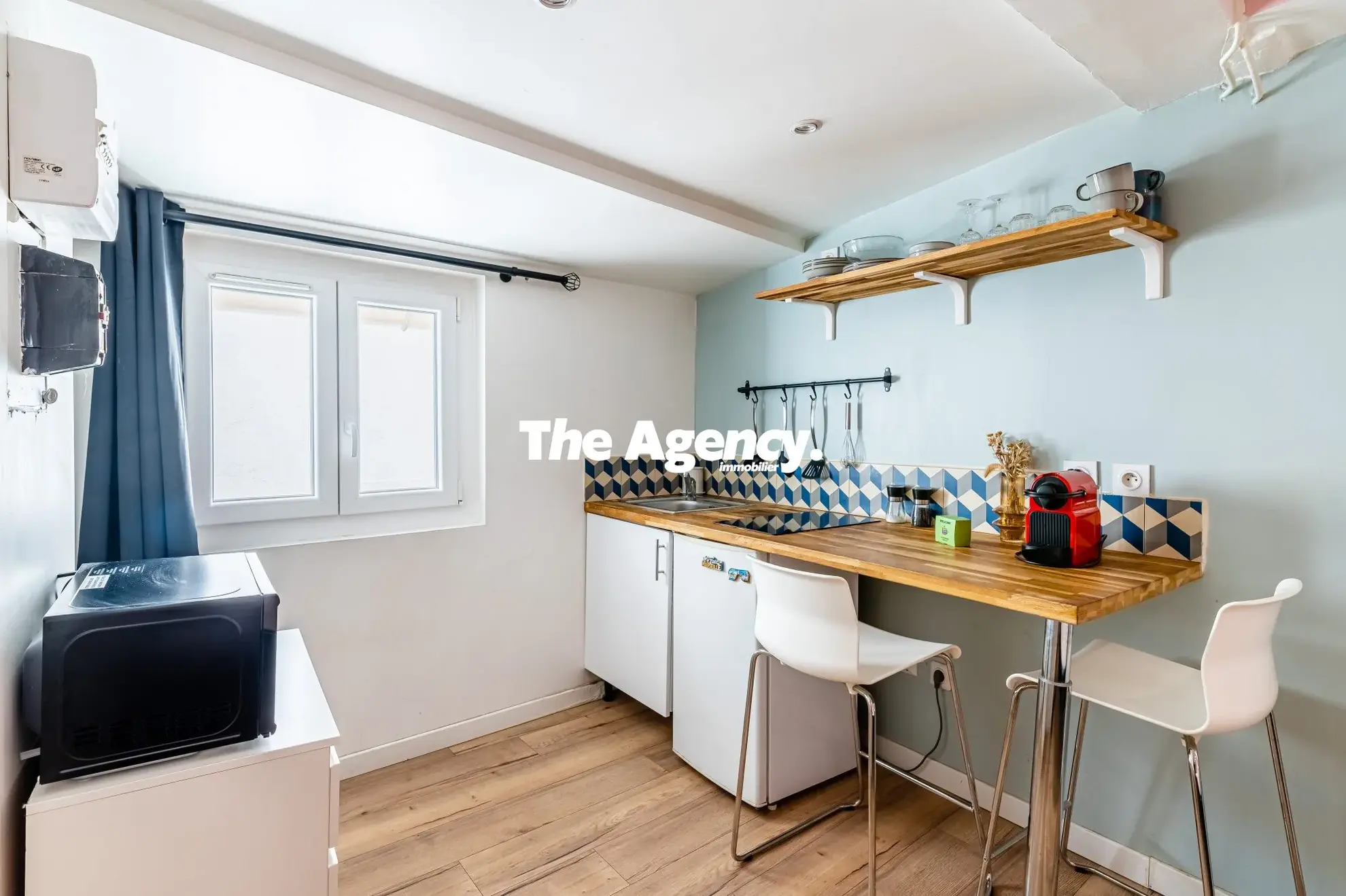 Studio rénové de 14,40 m² à Marseille dans le quartier du Panier, vendu meublé 