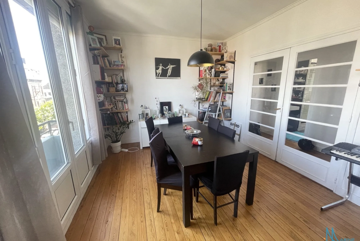 Appartement T3 à vendre au centre-ville de Dieppe avec balcon et cave 