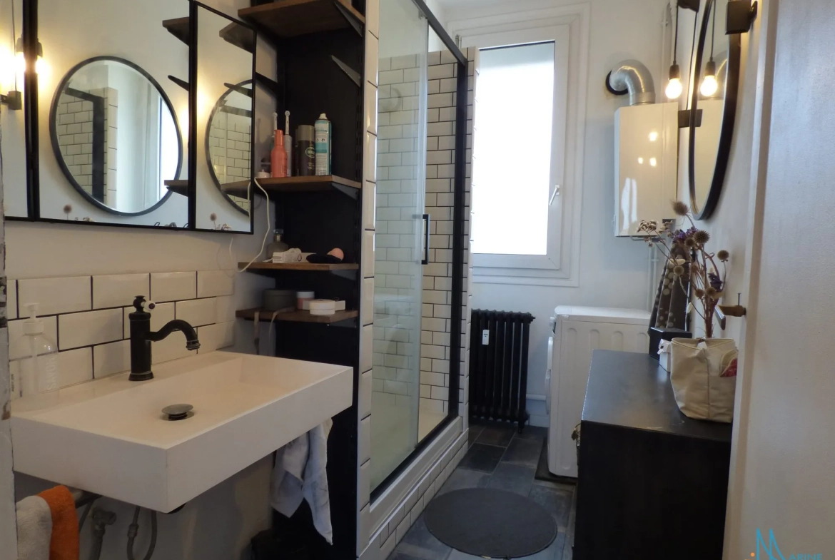 Appartement T3 à vendre au centre-ville de Dieppe avec balcon et cave 
