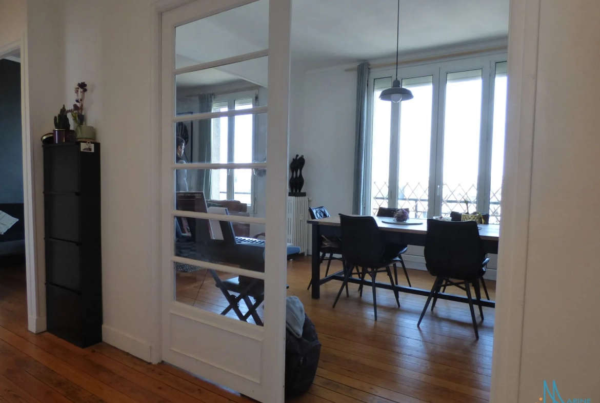 Appartement T3 à vendre au centre-ville de Dieppe avec balcon et cave 