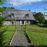 Maison en pierre avec terrain à EGLISENEUVE D'ENTRAIGUES - Parc des volcans d'Auvergne