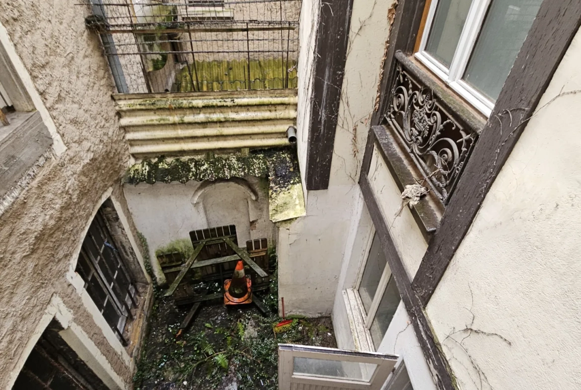 Immeuble de rapport à Metz avec 4 appartements à rénover 
