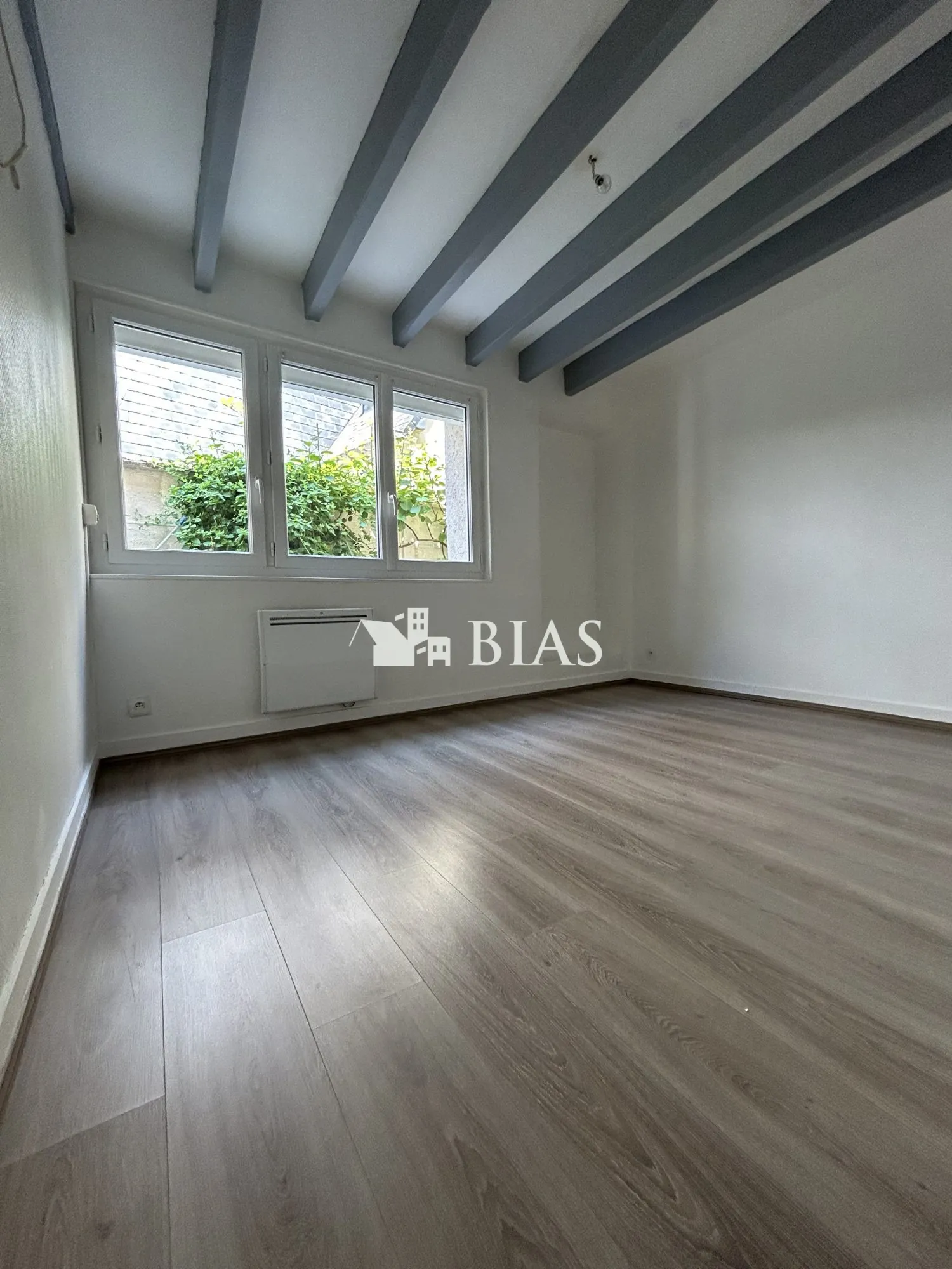 Appartement F2 à vendre à Pont L'Évêque, secteur Rivière-Saint-Sauveur 