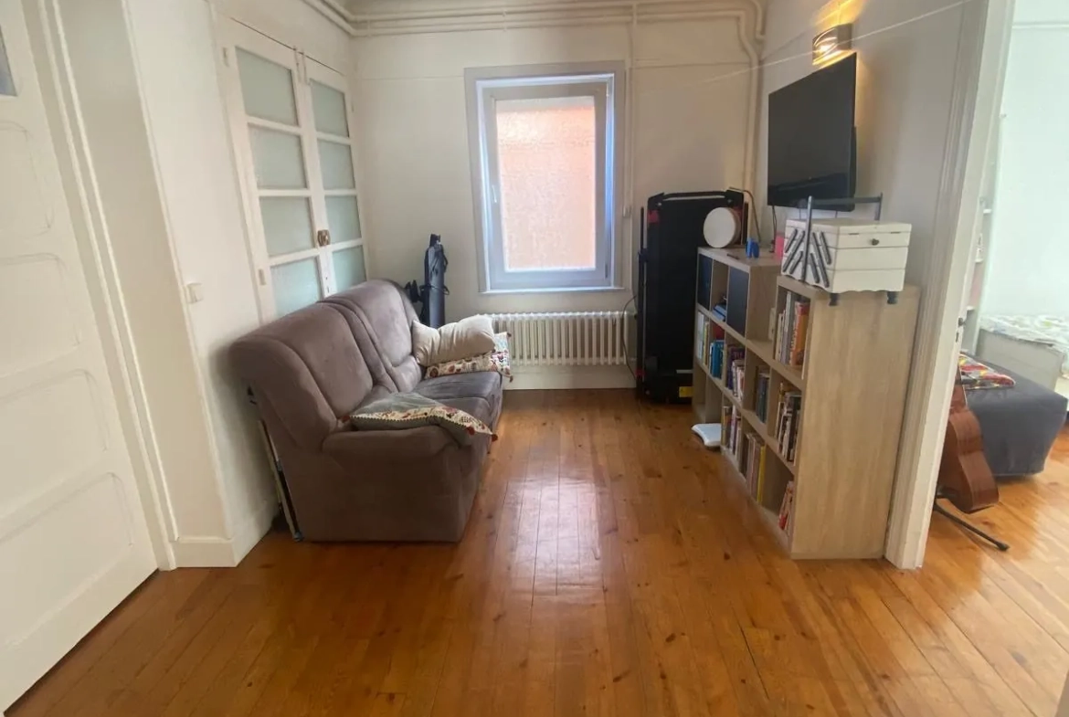 Appartement spacieux avec 4 chambres au centre de Calais 