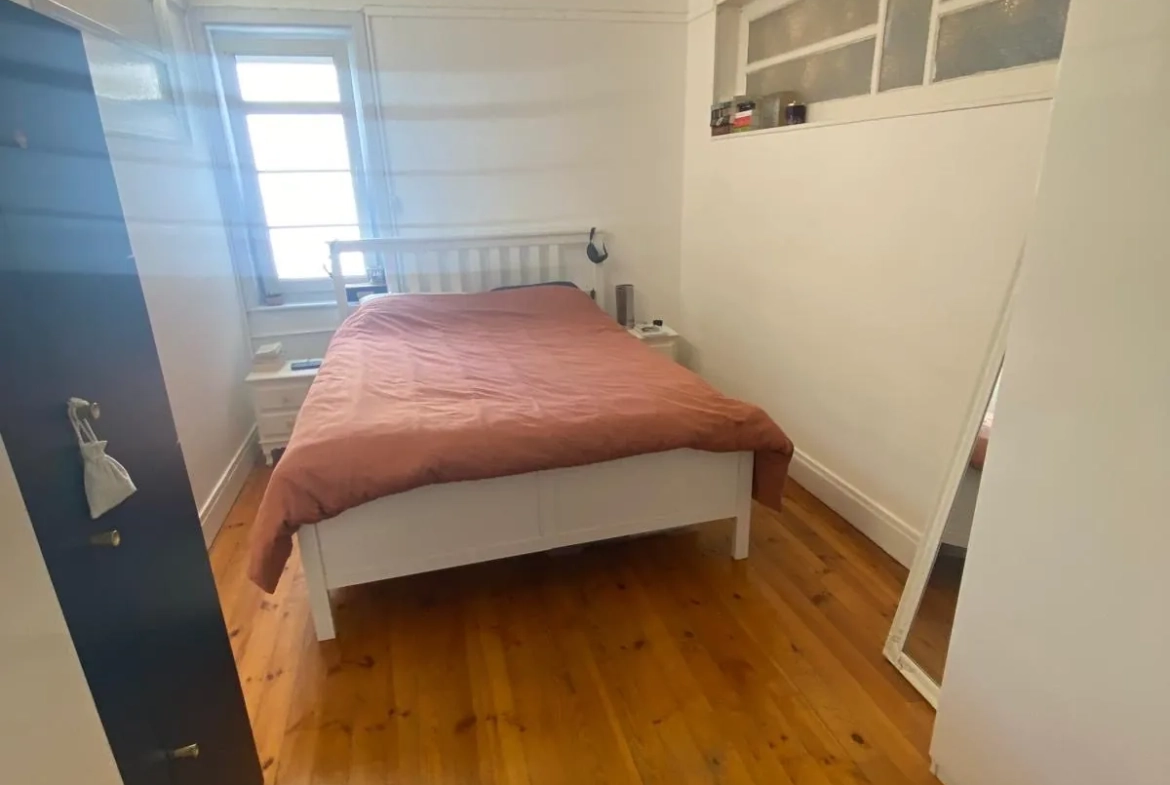 Appartement spacieux avec 4 chambres au centre de Calais 