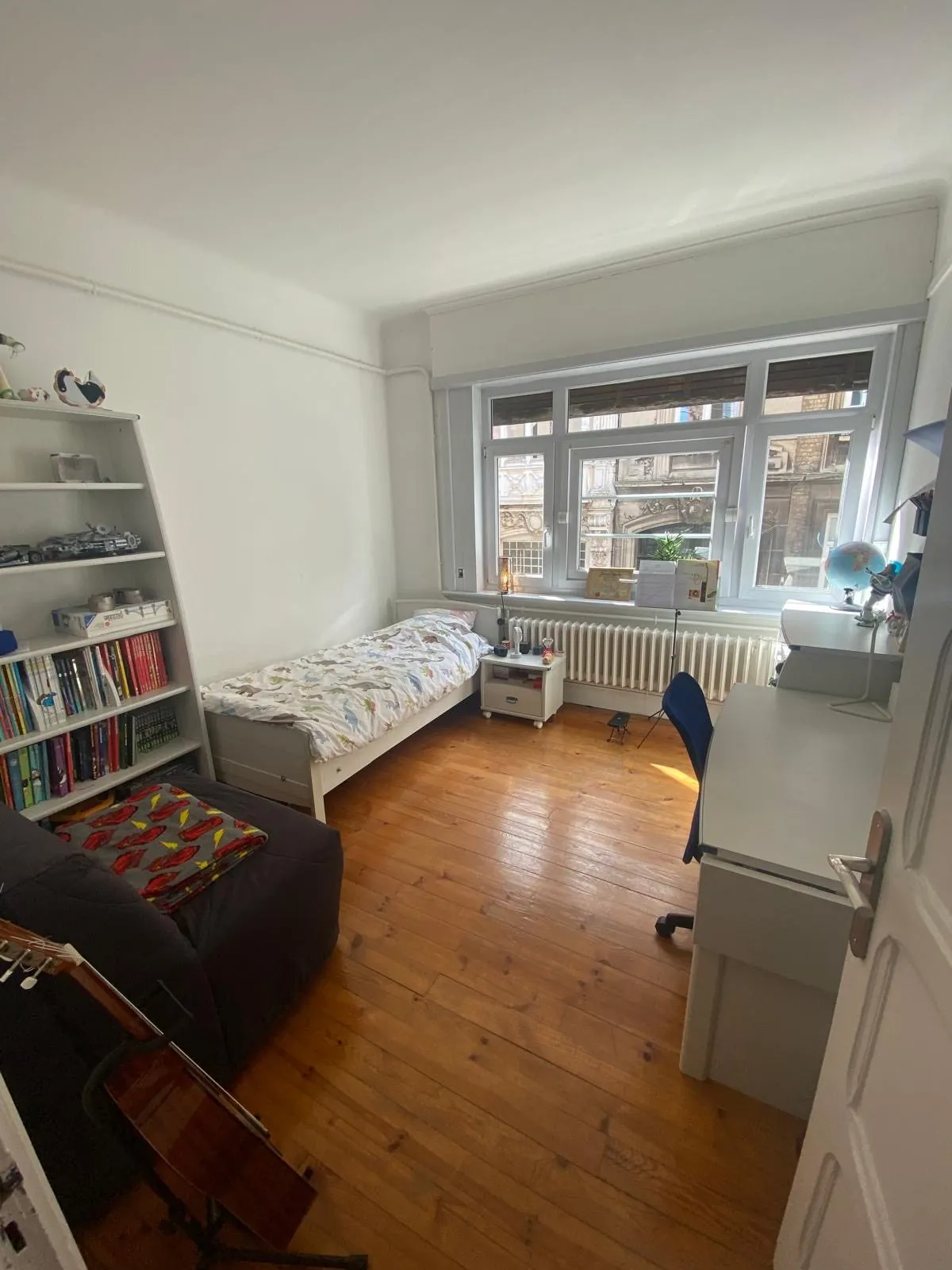Appartement spacieux avec 4 chambres au centre de Calais 