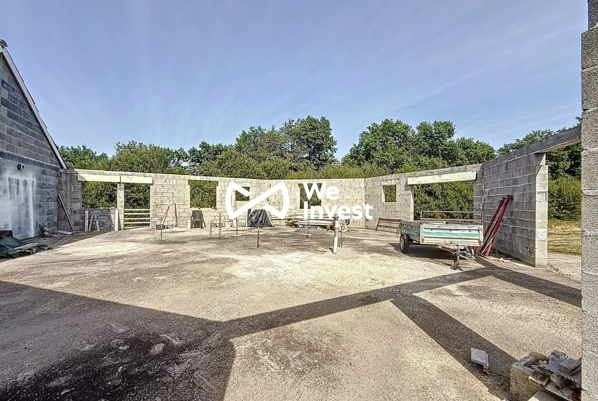 Maison en construction avec fort potentiel à Buros - Vue dégagée et terrain spacieux 