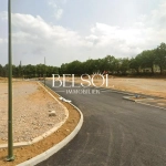 Terrain constructible à Thuir de 338 m² avec projet clé en main pour maison contemporaine