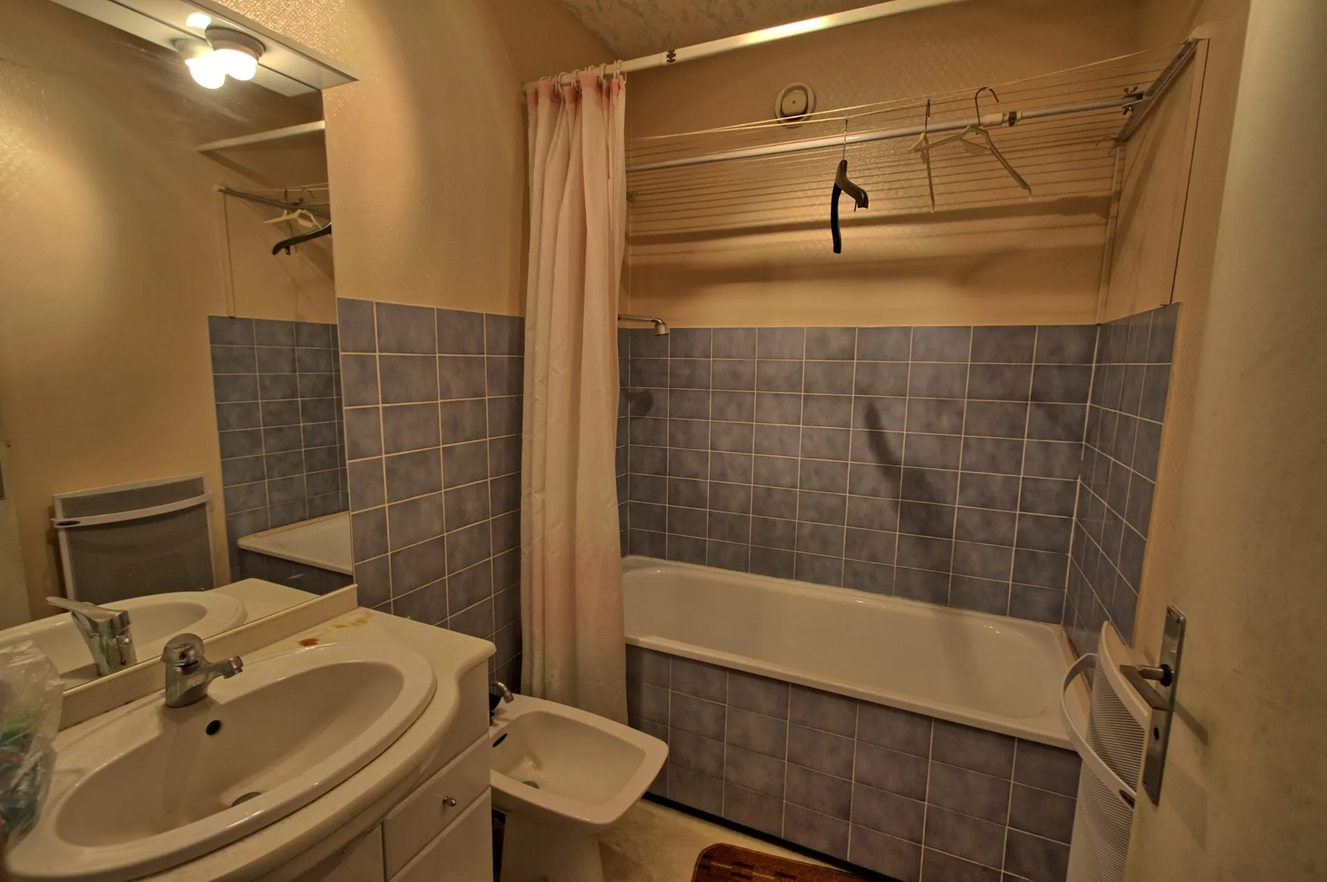 Appartement T3 avec vue dégagée, parking sécurisé à Cournon-d'Auvergne 