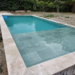 Terrain constructible avec piscine à Caderousse, proche d’Orange et d’Avignon