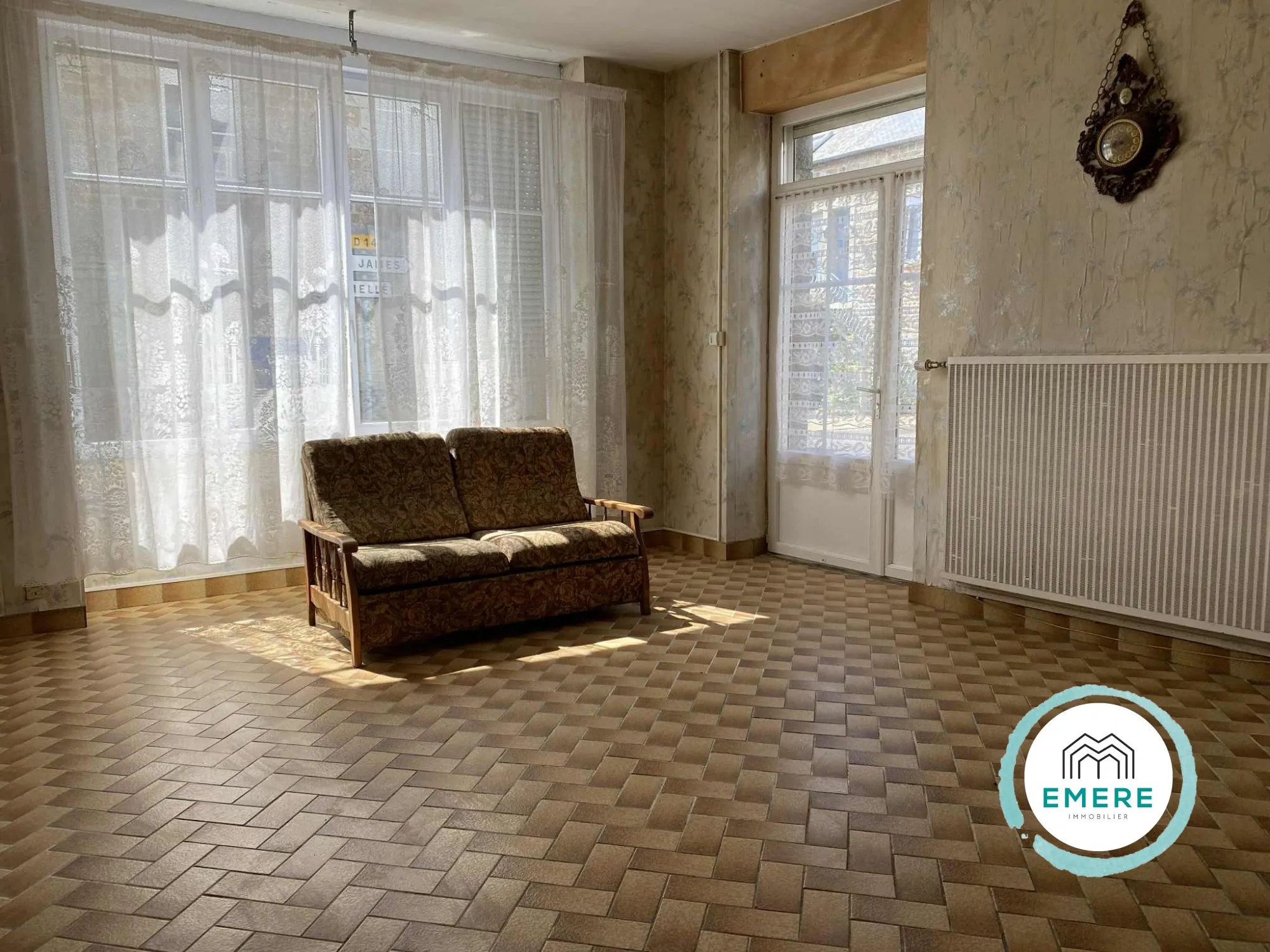 Maison en pierres à rénover à Saint-Georges-de-Reintembault (35420) – Potentiel et charme 