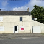 façade sud Maison à vendre avec grand terrain et potentiel de rénovation à Fay-de-Bretagne
