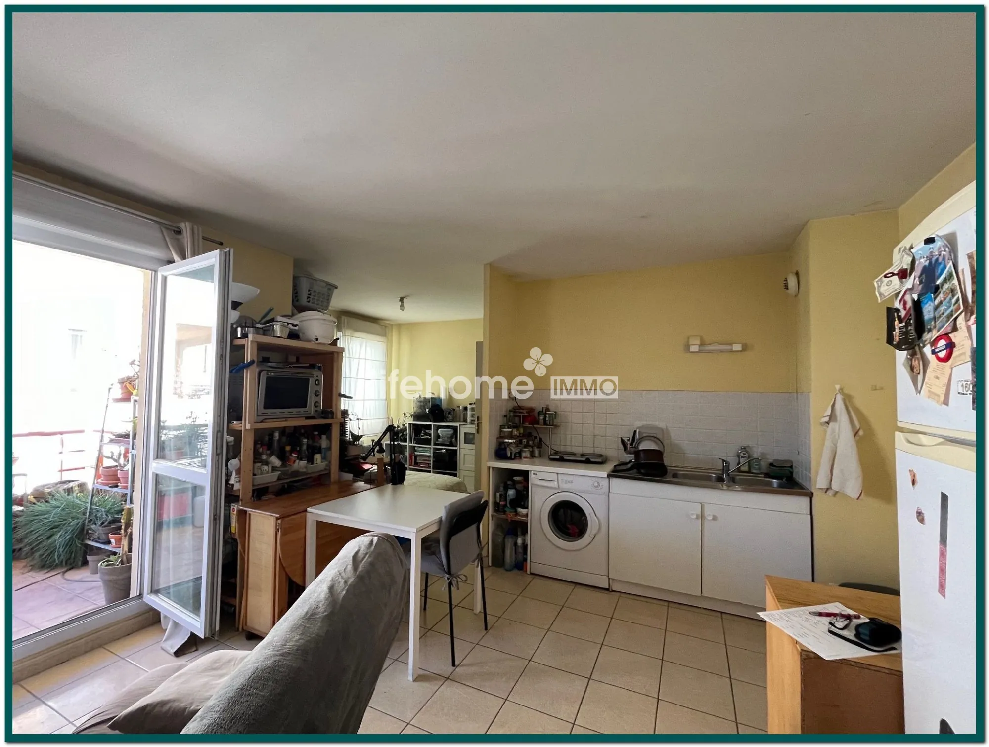 Bel appartement T1 bis loué à Nîmes avec terrasse et bonne rentabilité 