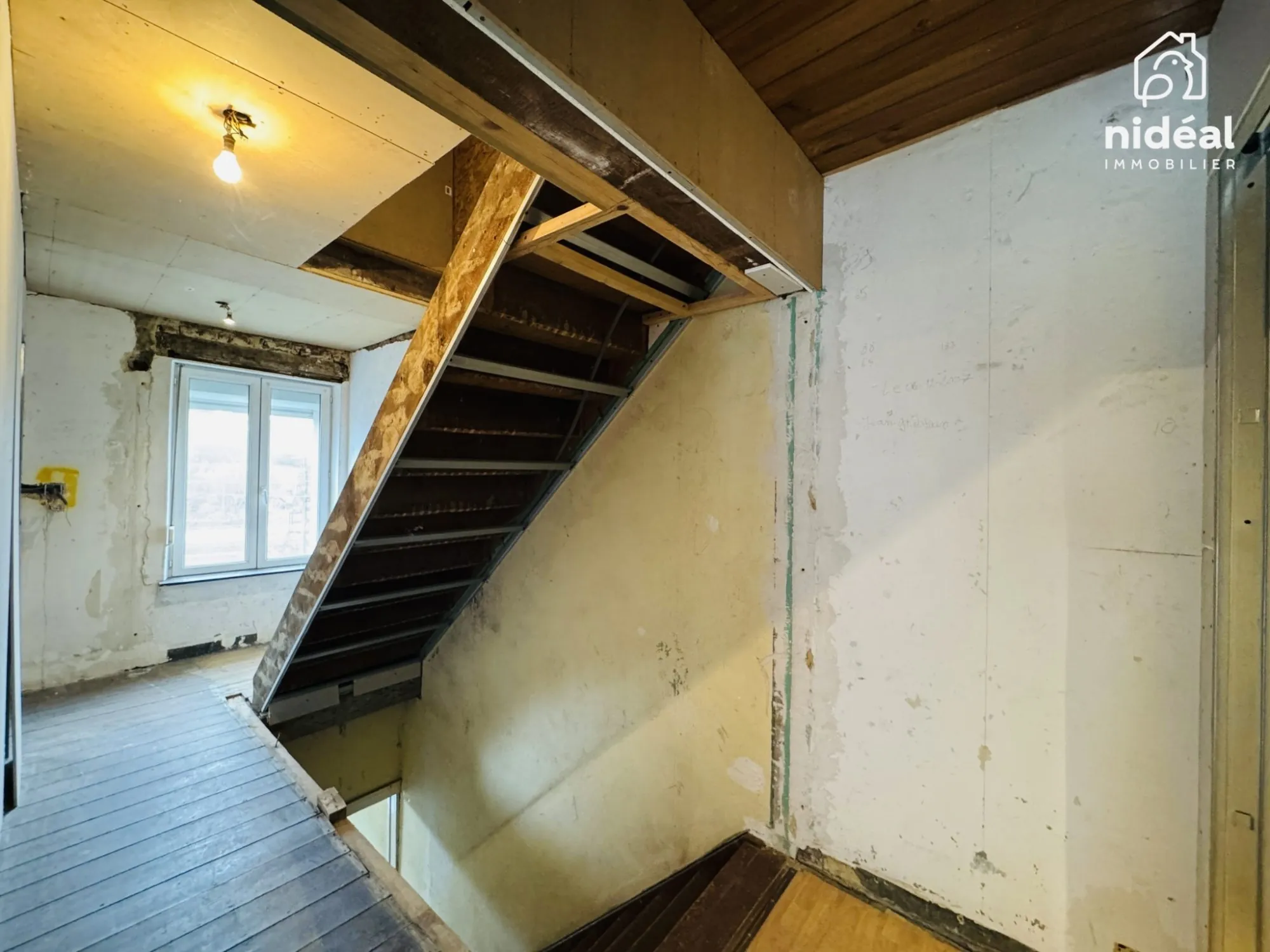 Maison à vendre à Marpent proche de la frontière belge avec grand potentiel de rénovation 