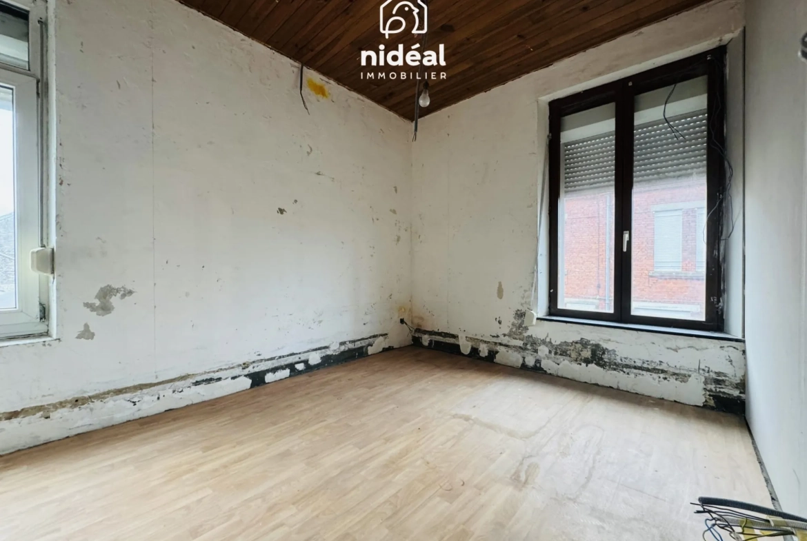 Maison à vendre à Marpent proche de la frontière belge avec grand potentiel de rénovation 