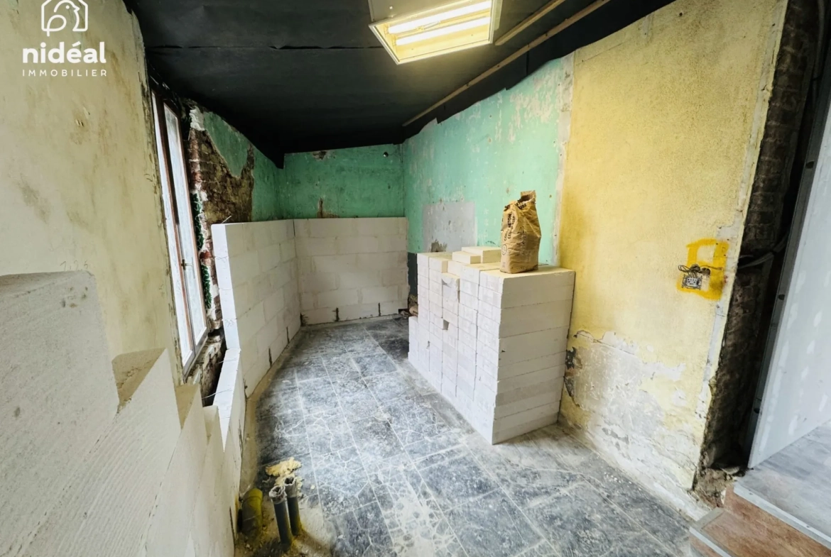 Maison à vendre à Marpent proche de la frontière belge avec grand potentiel de rénovation 