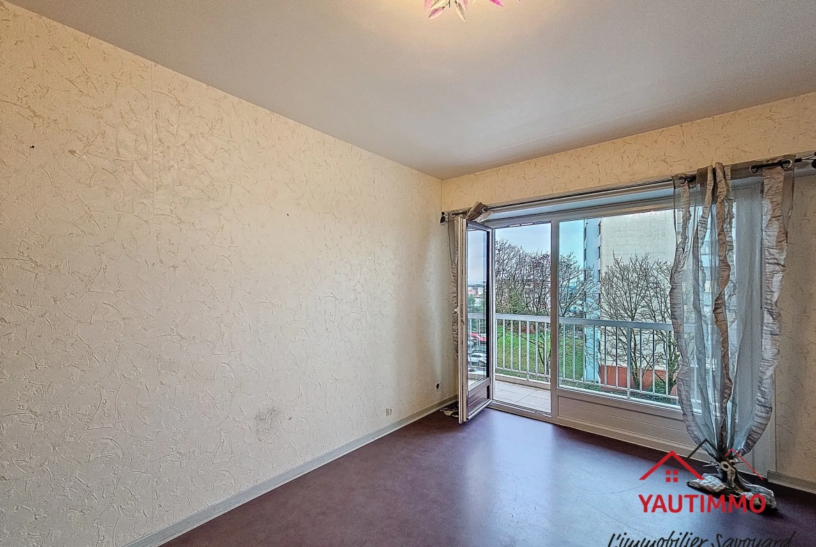 Appartement T3 spacieux de 78 m² avec balcons, parking et cave à Annemasse 