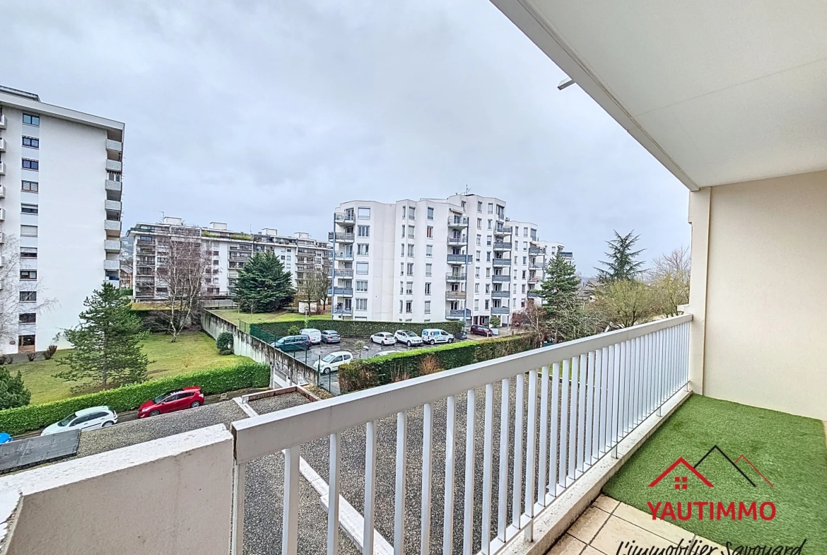 Appartement T3 spacieux de 78 m² avec balcons, parking et cave à Annemasse 