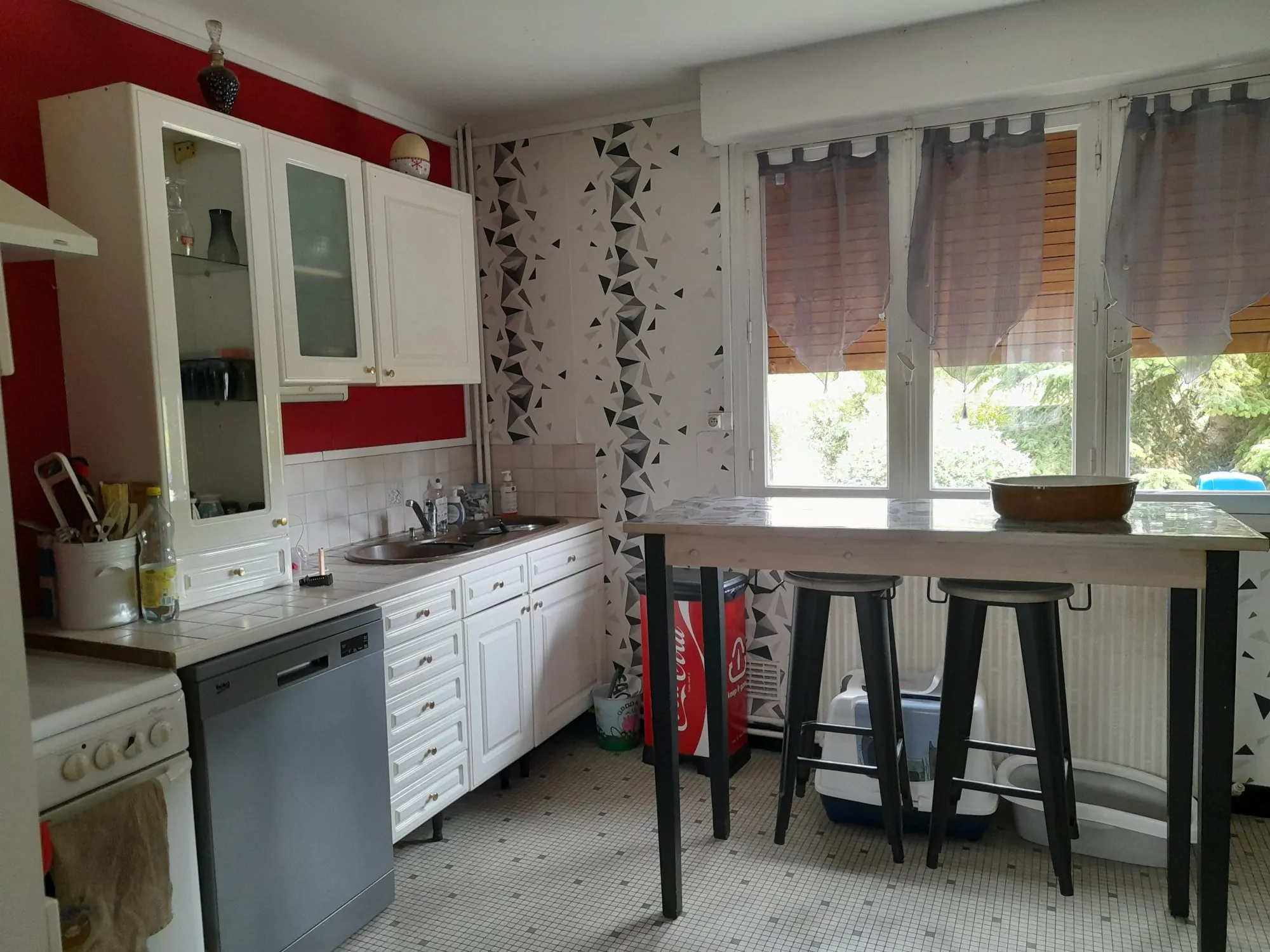Pavillon à rénover avec 3 chambres et jardin à Abbeville 