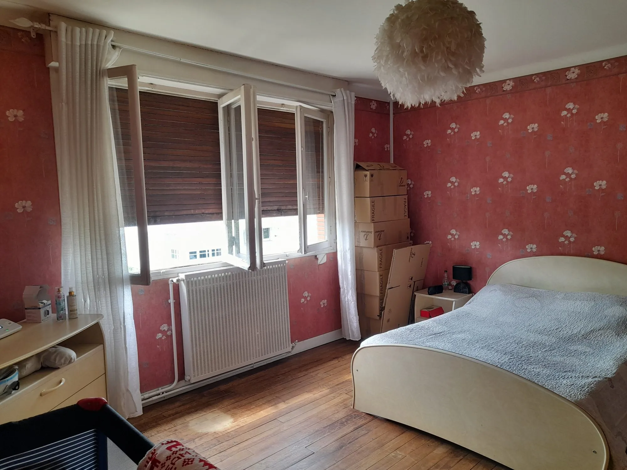 Pavillon à rénover avec 3 chambres et jardin à Abbeville 