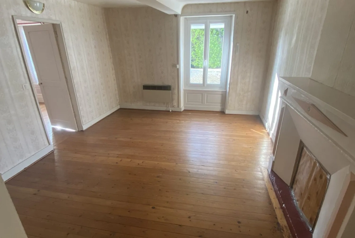 Maison à rénover avec dépendance et grand terrain à Mézidon-Canon 