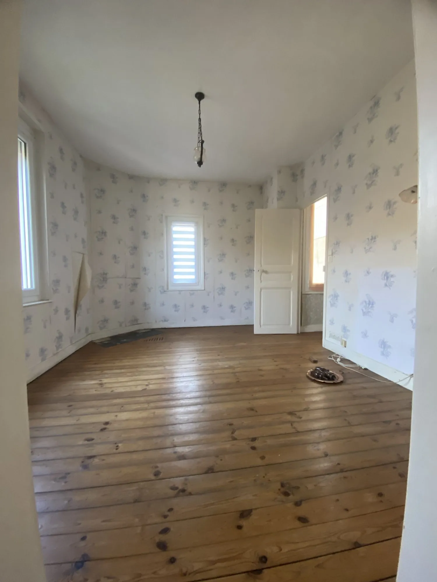Maison à rénover avec dépendance et grand terrain à Mézidon-Canon 