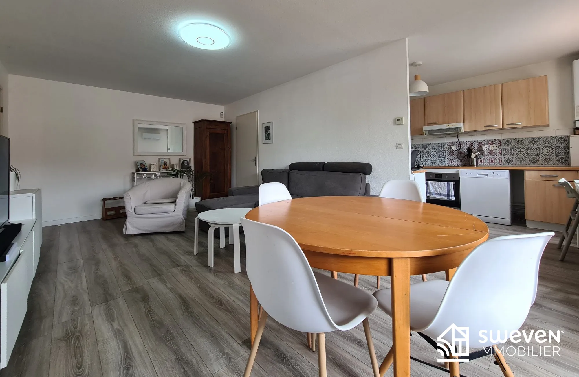 Appartement T3 lumineux de 74 m² avec terrasse à Frouzins 