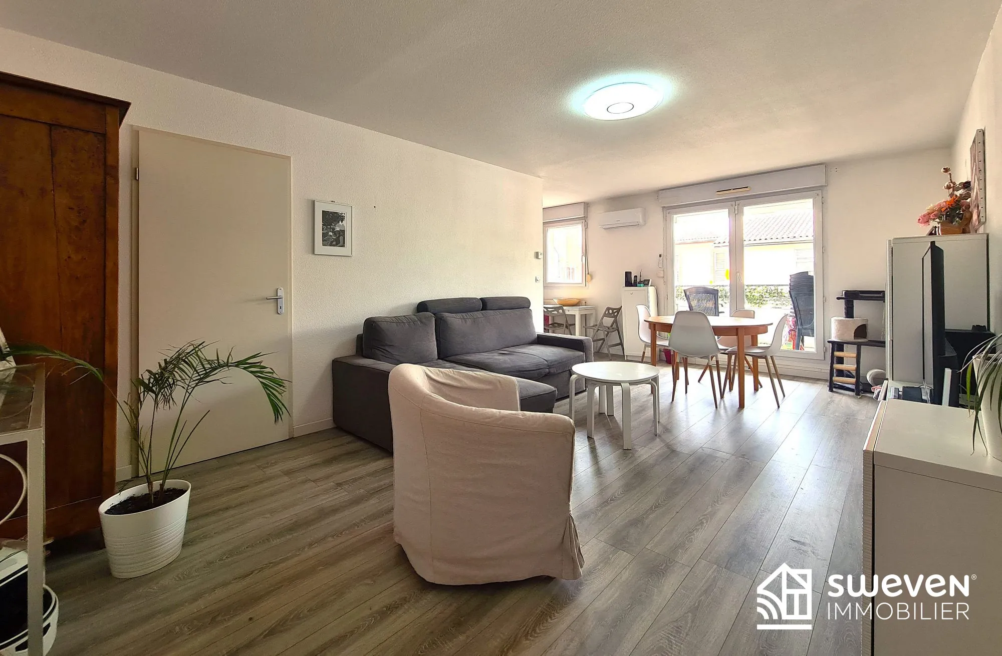 Appartement T3 lumineux de 74 m² avec terrasse à Frouzins 