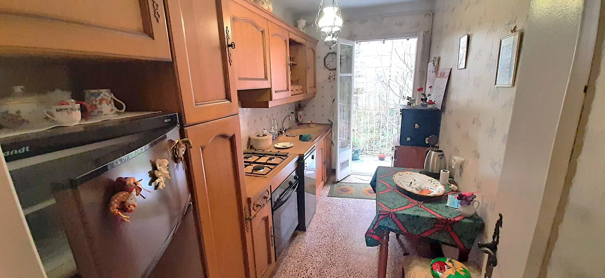 Appartement traversant de 55 m² à Grasse - Centre-ville avec Balcon 