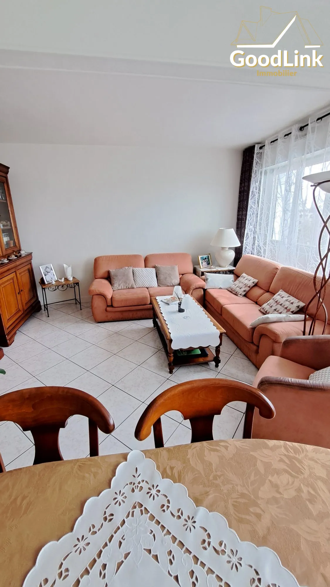 Appartement T4 à vendre à Chilly-Mazarin avec piscine et tennis 
