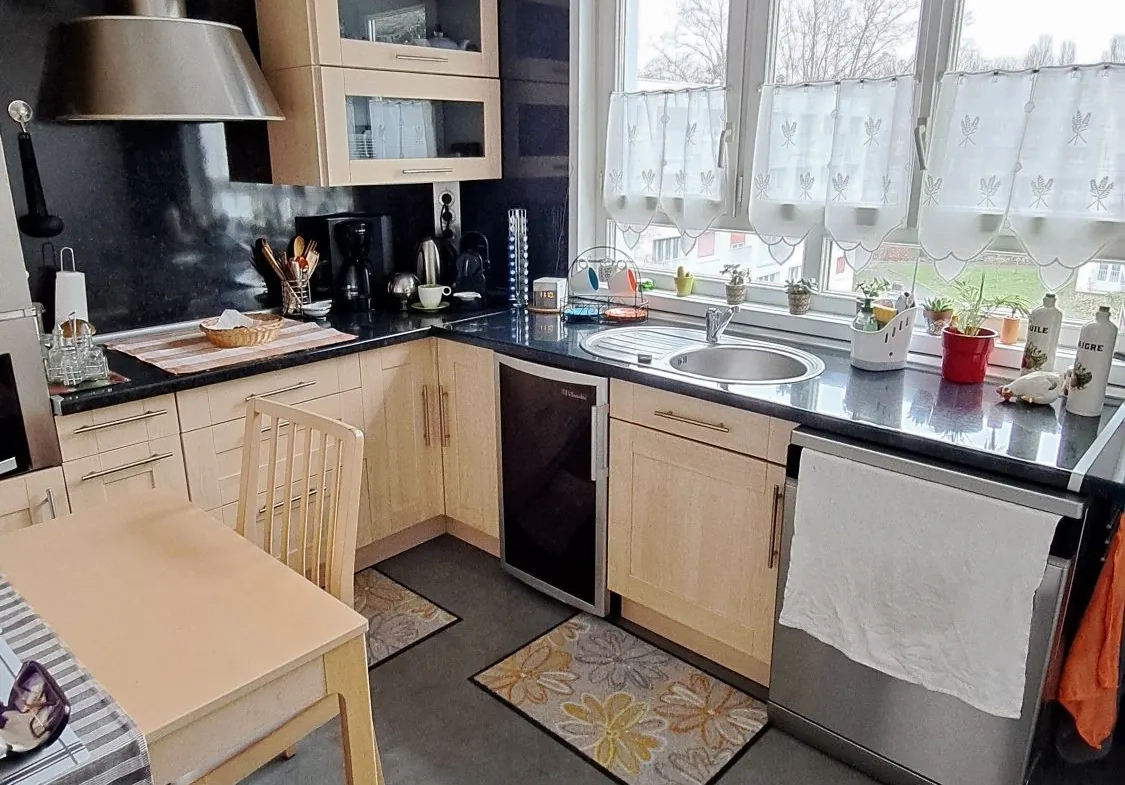 Appartement T4 à vendre à Chilly-Mazarin avec piscine et tennis 