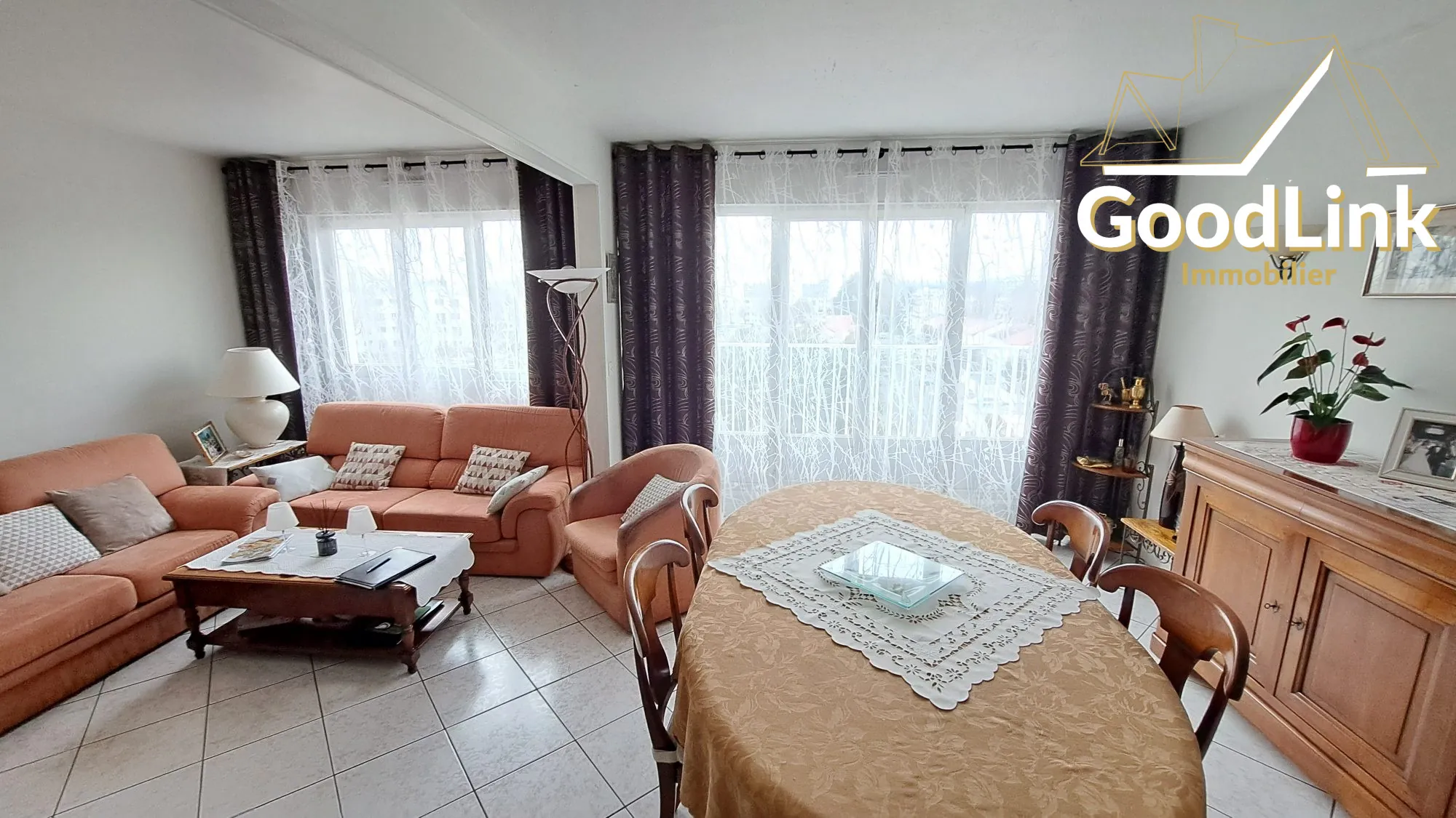 Appartement T4 à vendre à Chilly-Mazarin avec piscine et tennis 