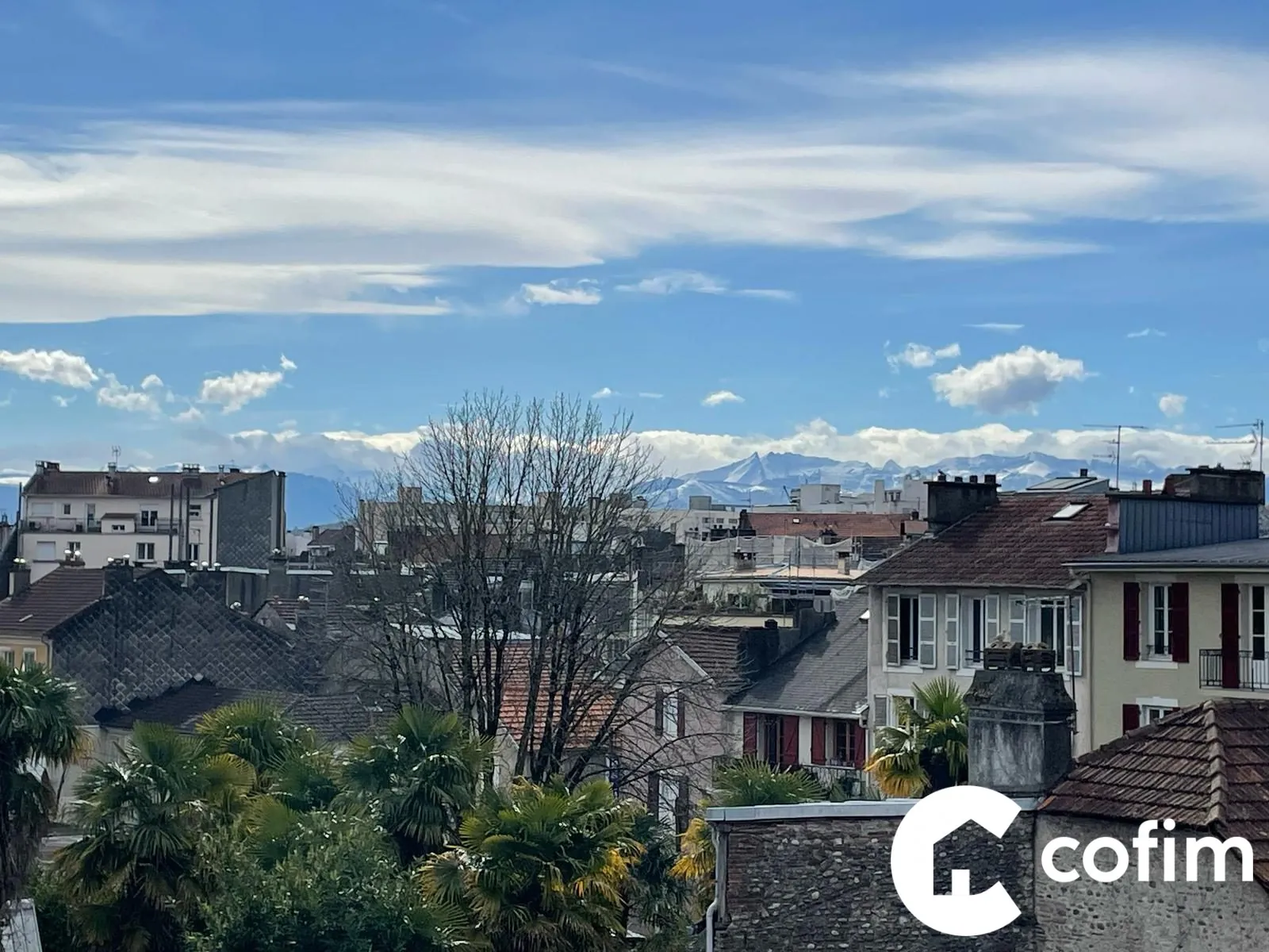 Appartement 2 pièces rénové avec vue sur Pyrénées à Pau 