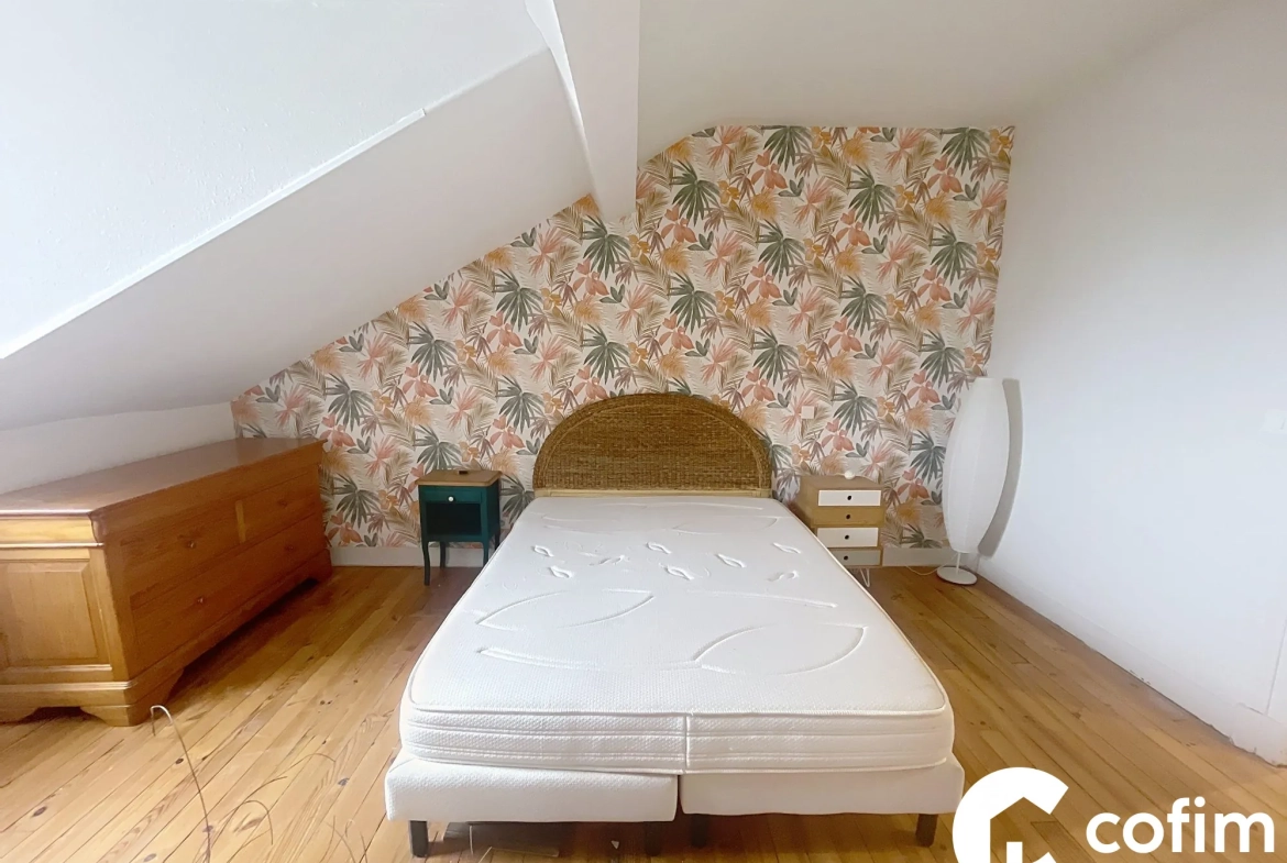 Appartement 2 pièces rénové avec vue sur Pyrénées à Pau 