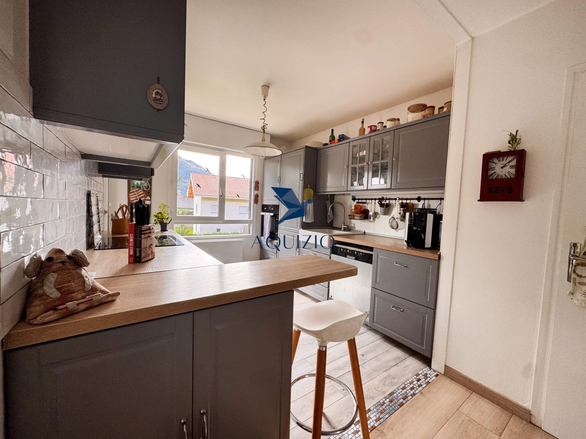 Appartement T2 rénové avec balcon et cave à Scionzier - Excellente localisation 