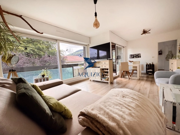 Appartement T2 rénové avec balcon et cave à Scionzier - Excellente localisation