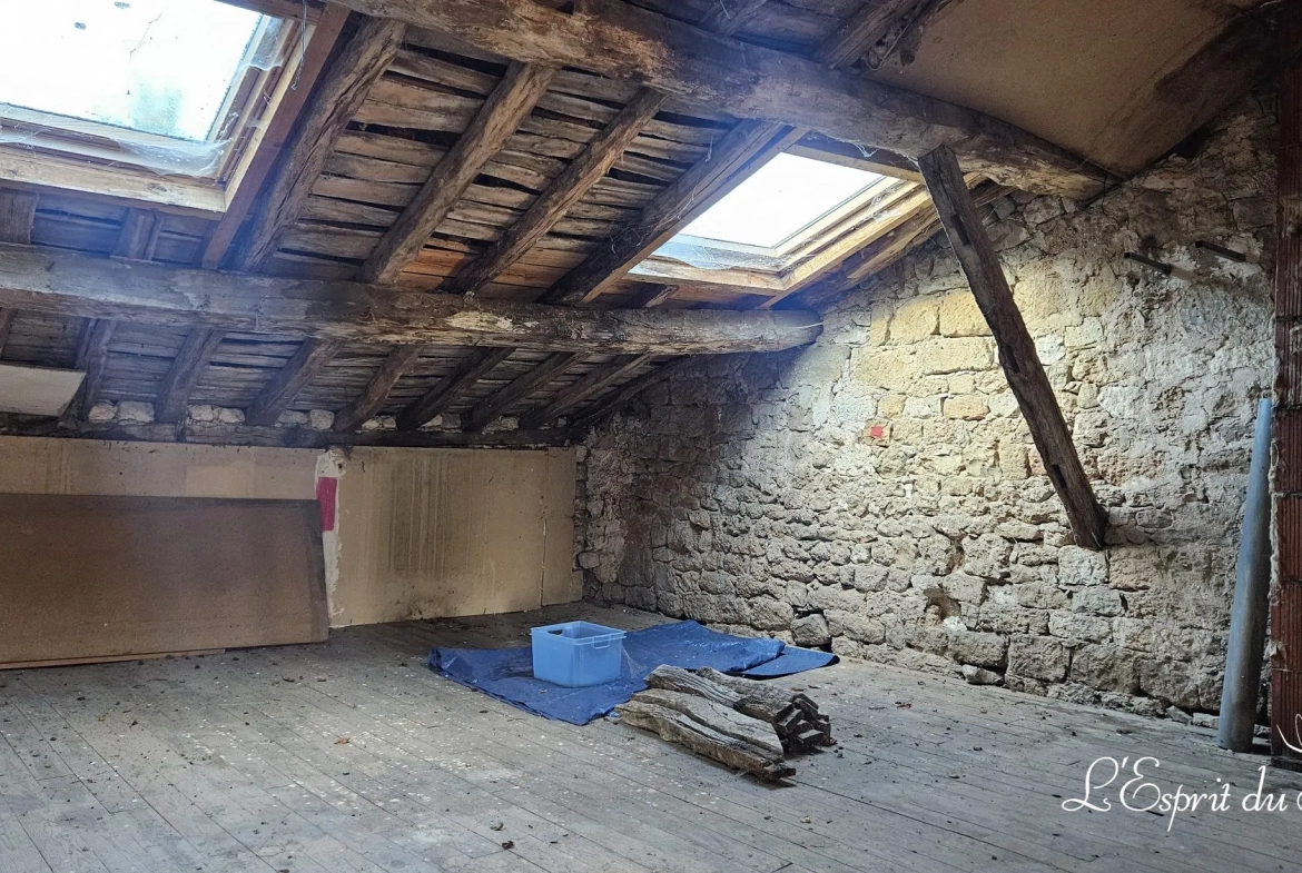 Maison de village en pierre de 162 m² avec terrain à Campagnac, Gaillac à vendre 