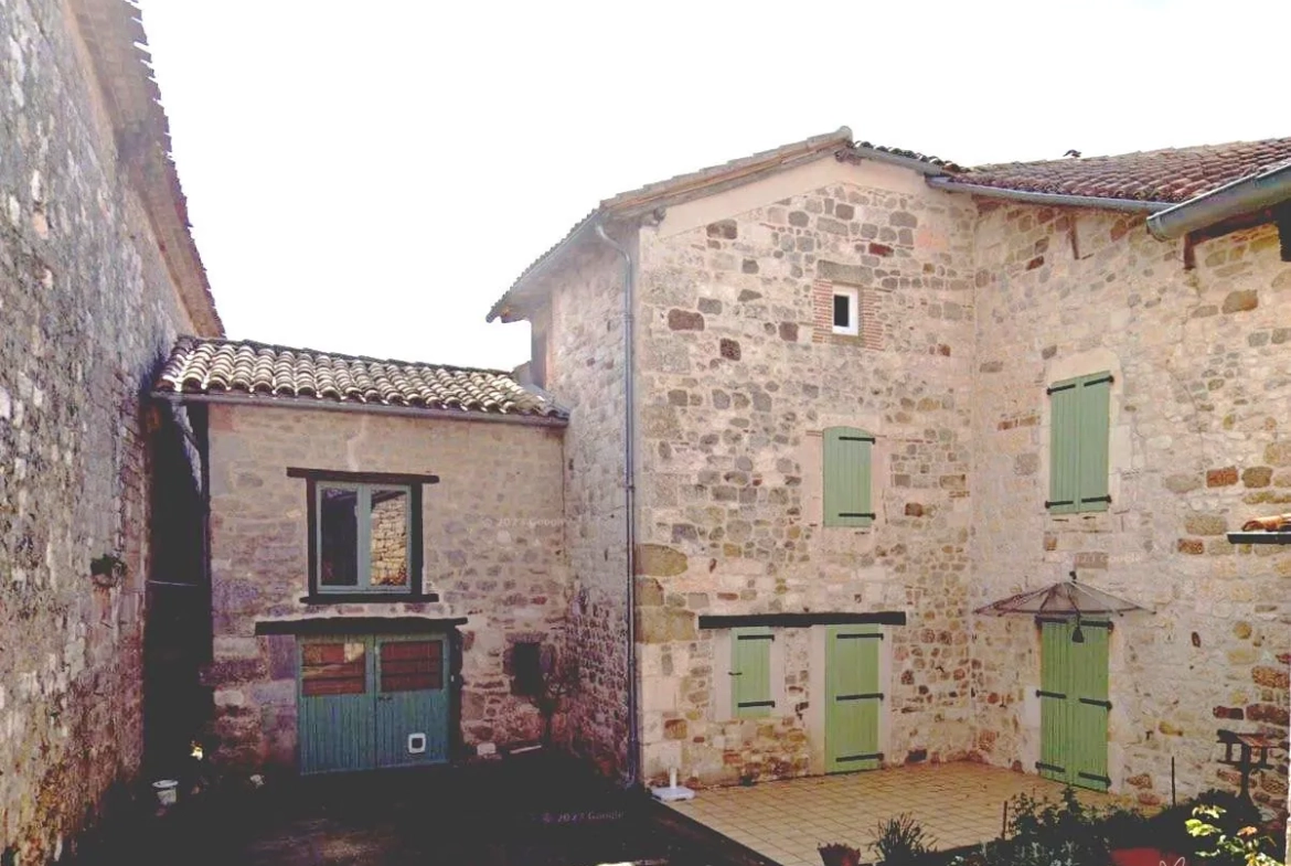 Maison de village en pierre de 162 m² avec terrain à Campagnac, Gaillac à vendre 