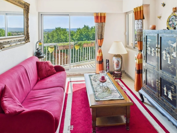 Appartement lumineux avec terrasse et cave à Narbonne - Dernier étage