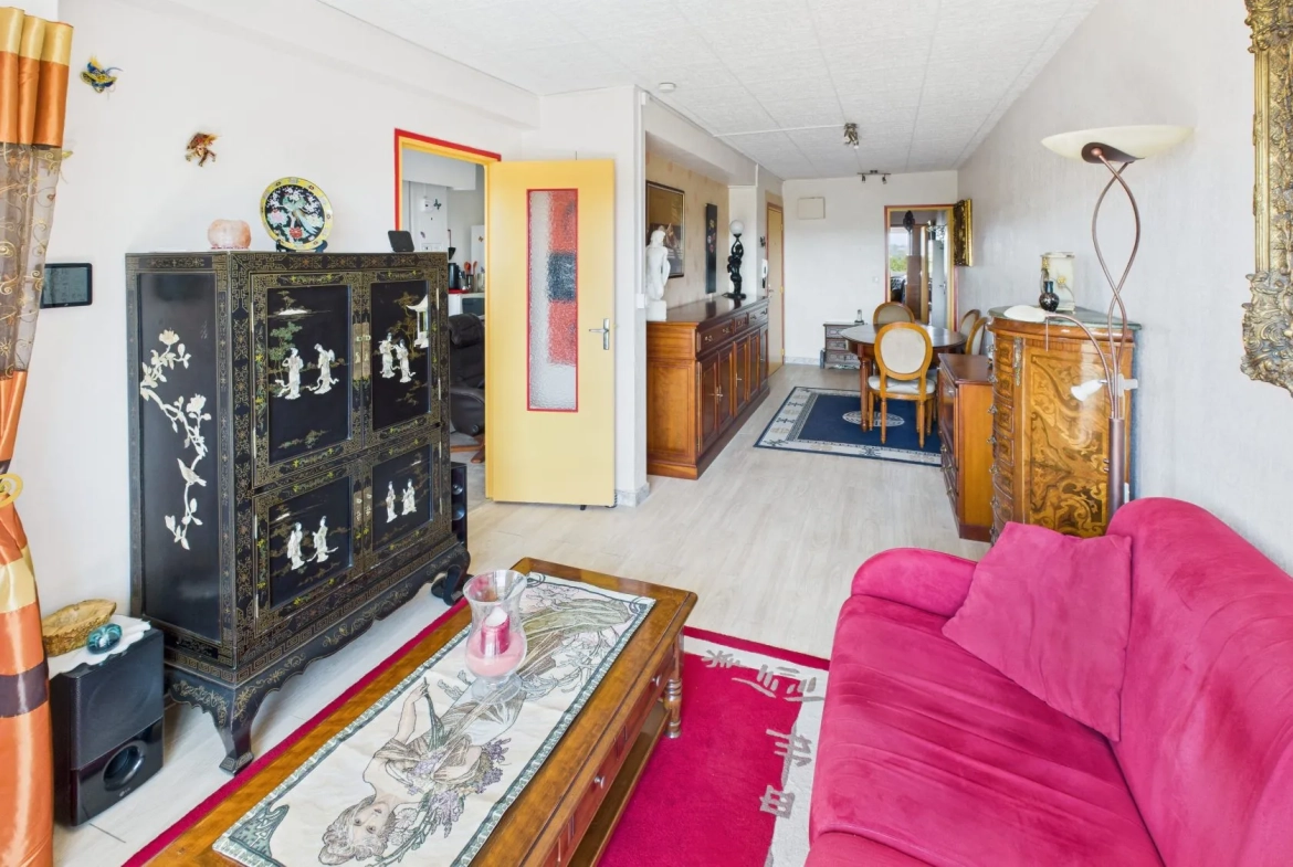 Appartement lumineux avec terrasse et cave à Narbonne - Dernier étage 