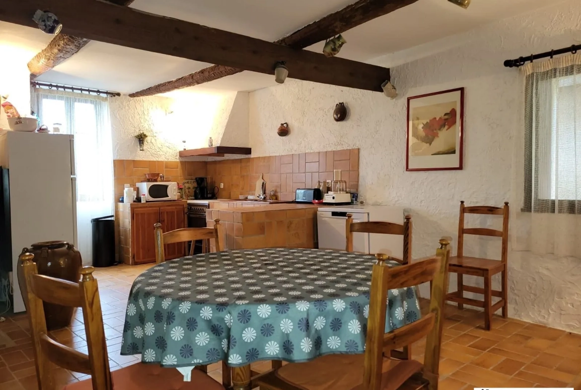 Maison de ville à Pouzolles de 130 m² avec terrasse et vue exceptionnelle 