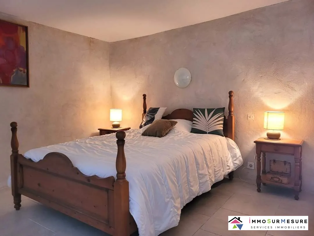 Maison de ville à Pouzolles de 130 m² avec terrasse et vue exceptionnelle 